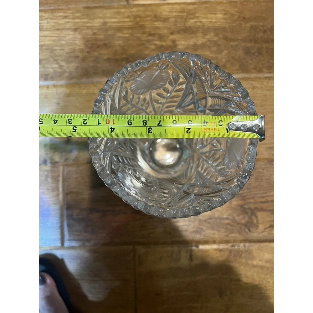 Vintage Beautiful Heavy Pressed Glass/Lead Crystal Floral Frosted Flower Vase 8